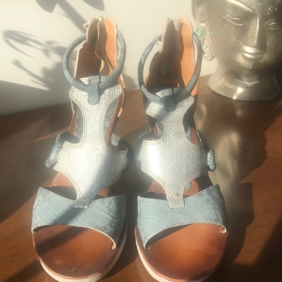 Mjus beautiful heals - Picture 2 of 4